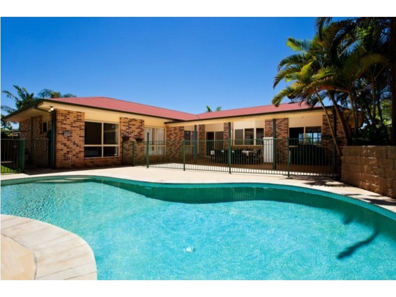 13 Lynch Crescent, Birkdale QLD 4159