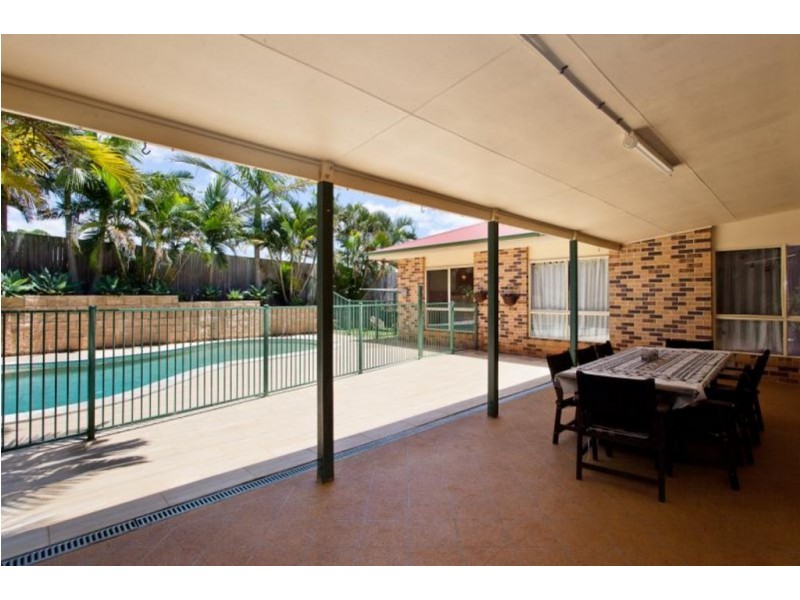 13 Lynch Crescent, Birkdale QLD 4159