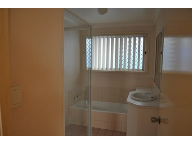 102 Queens Esplanade, Thorneside QLD 4158