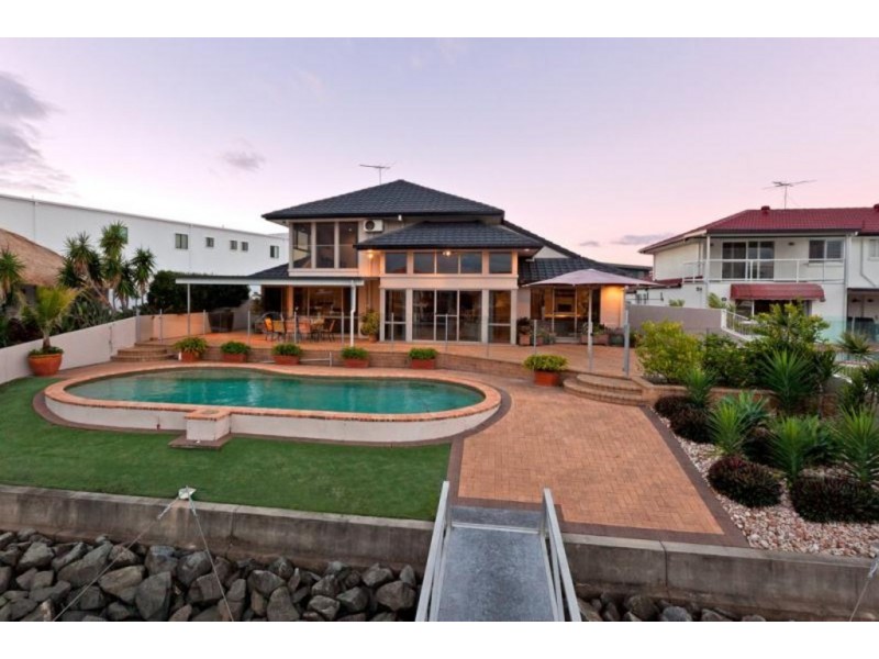 16 Carling Court, Raby Bay QLD 4163