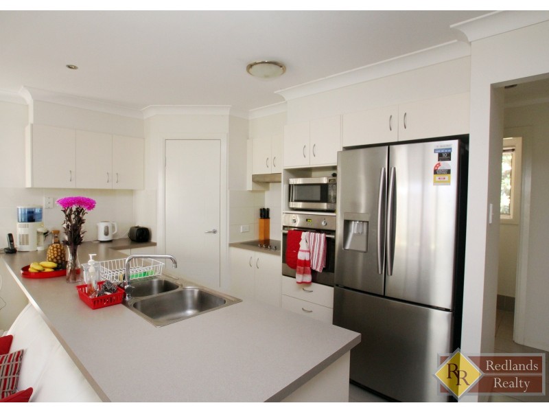 2 / 120 Beach Street, Cleveland QLD 4163