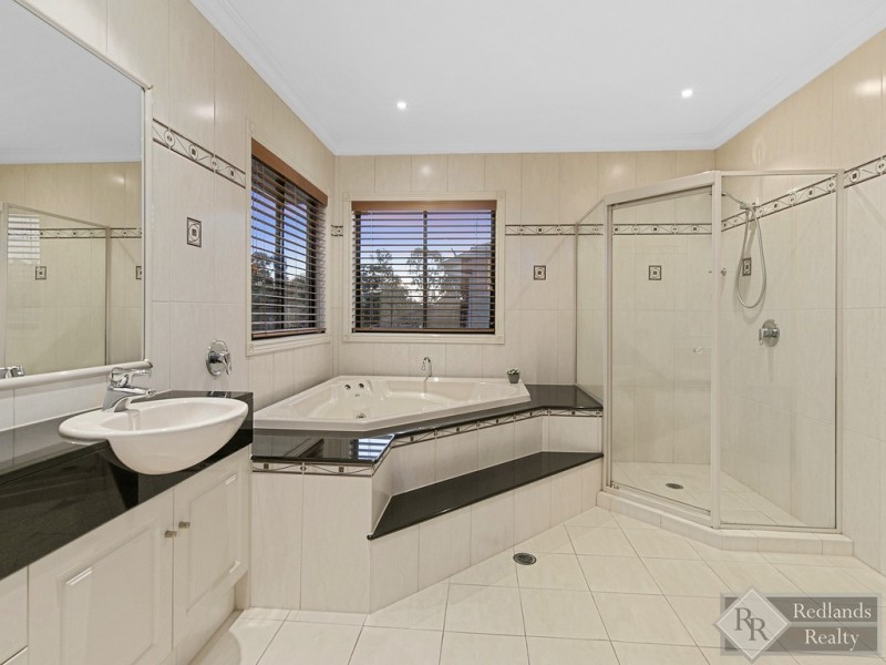 11 White Fig Place, Thornlands QLD 4164