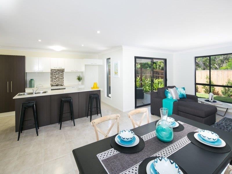 House 4 /20-26 Valley Road, Wellington Point QLD 4160
