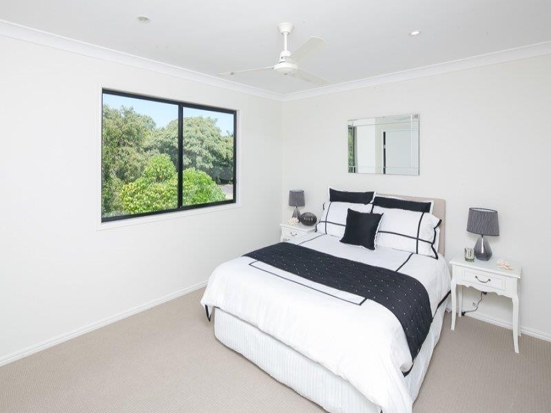 House 4 /20-26 Valley Road, Wellington Point QLD 4160