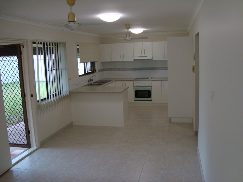 10 Valantine Road, Birkdale QLD 4159