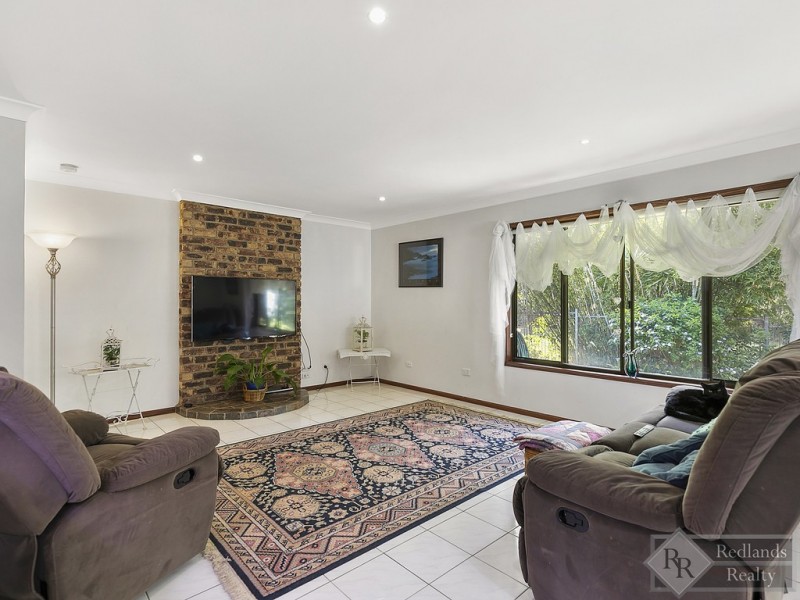 22 Terrier Court, Redland Bay QLD 4165