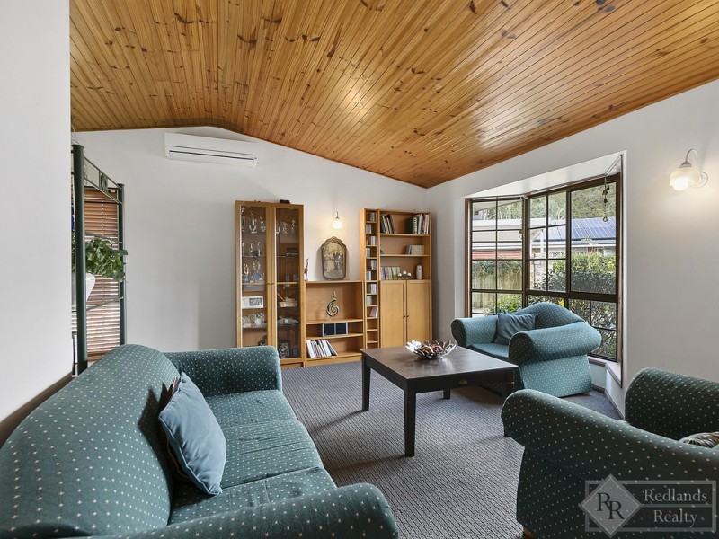 22 Terrier Court, Redland Bay QLD 4165