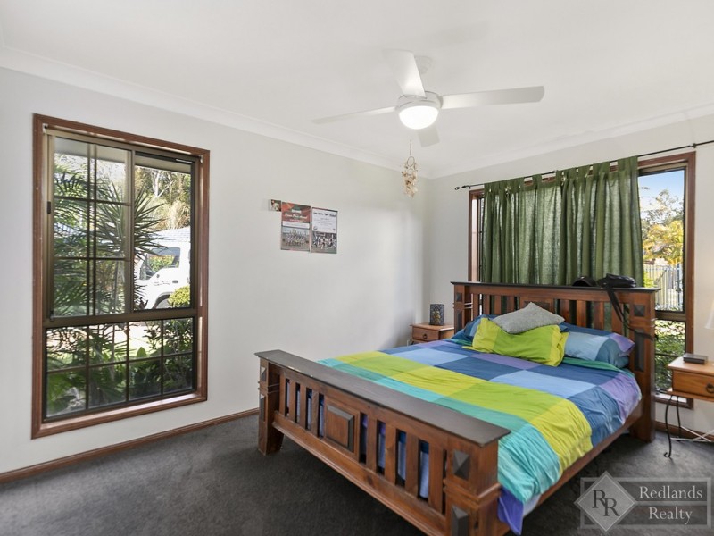 22 Terrier Court, Redland Bay QLD 4165