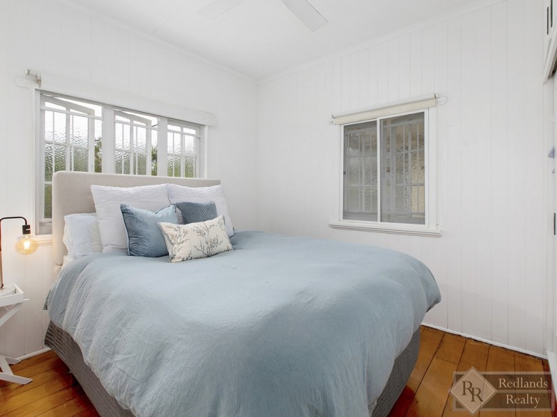 24 Lucy Street, Thorneside QLD 4158