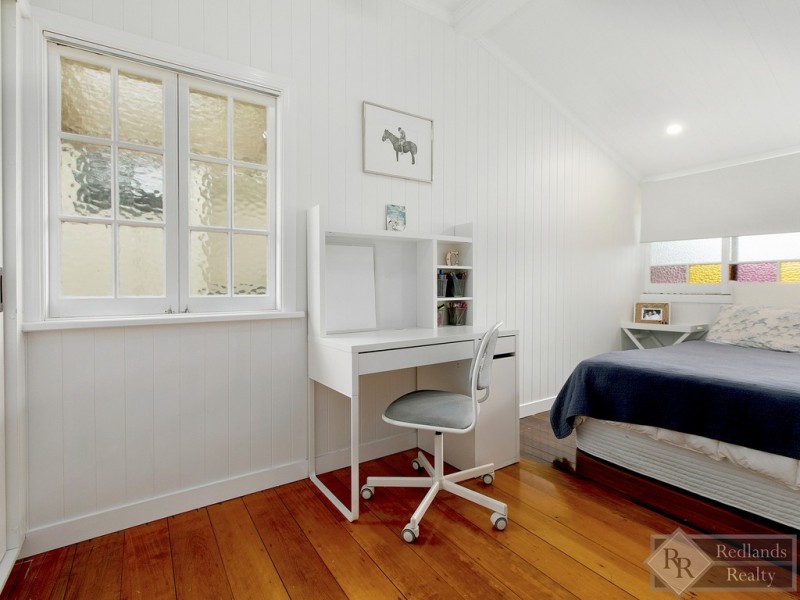 24 Lucy Street, Thorneside QLD 4158