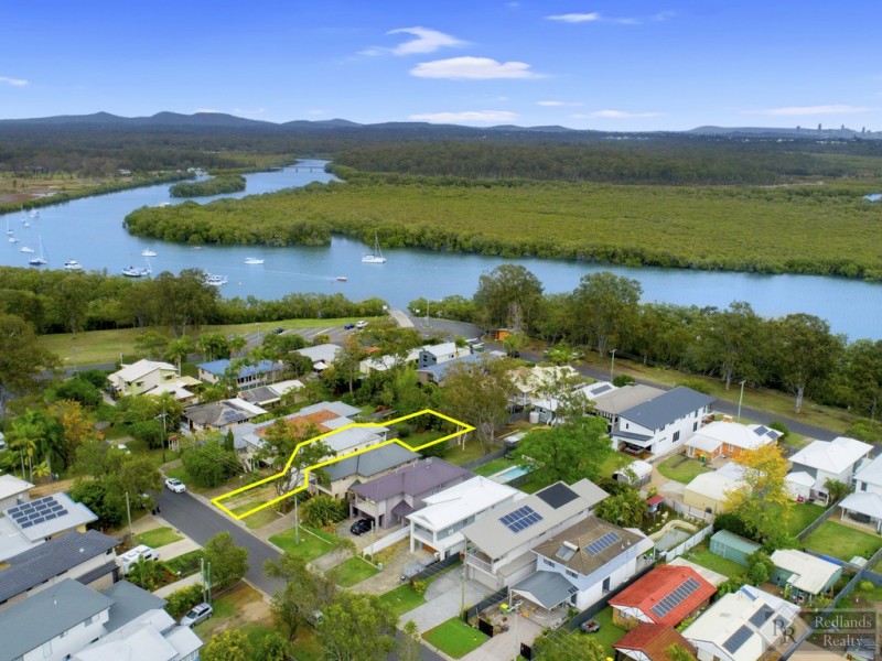 24 Lucy Street, Thorneside QLD 4158