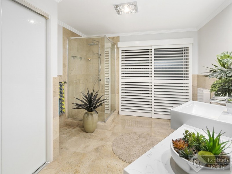 22 Sommersea Drive, Raby Bay QLD 4163