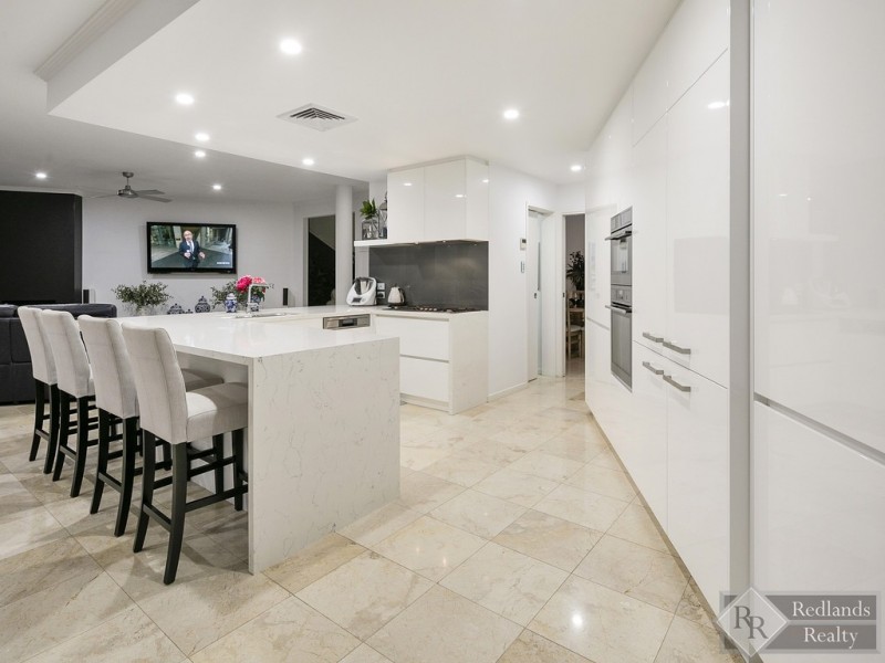 22 Sommersea Drive, Raby Bay QLD 4163