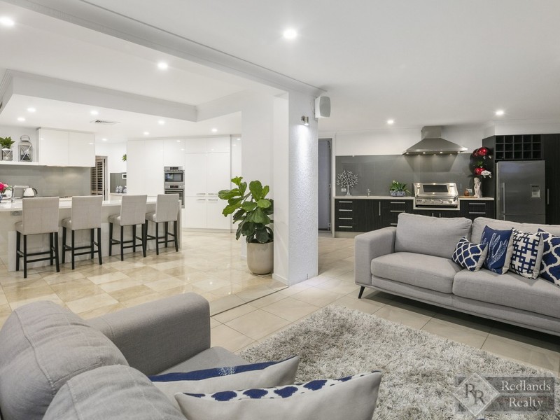 22 Sommersea Drive, Raby Bay QLD 4163