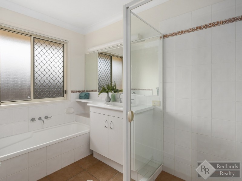 3 Veitch Close, Wellington Point QLD 4160