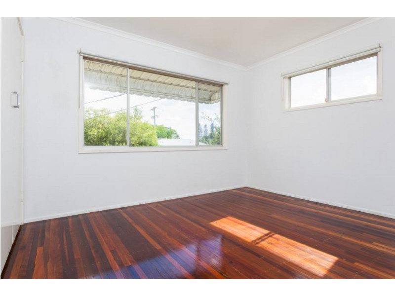 25 Myra Street, Birkdale QLD 4159