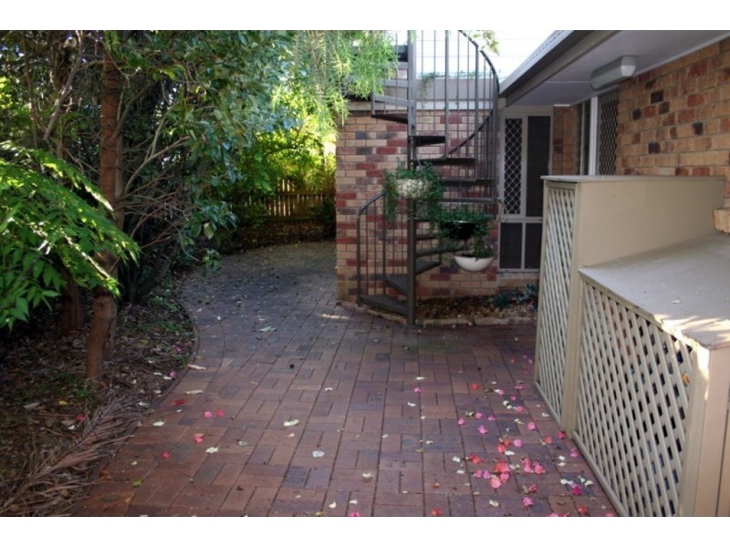 8 Peters Court, Wellington Point QLD 4160