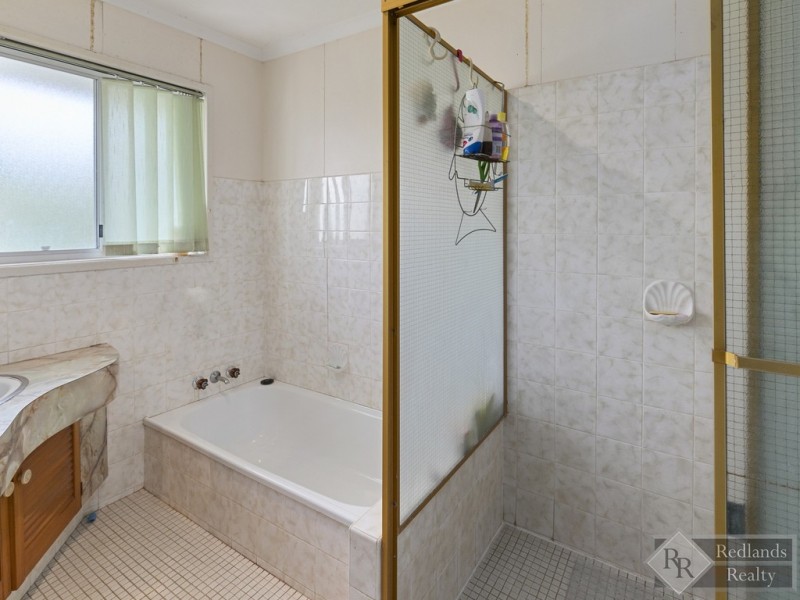 40-42 Benfer Road, Victoria Point QLD 4165