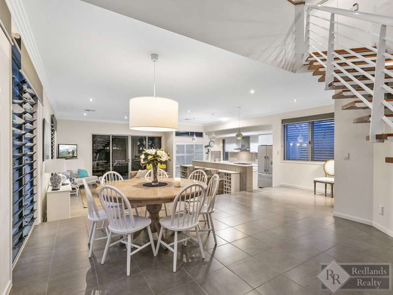 14 Yorston Place, Ormiston QLD 4160