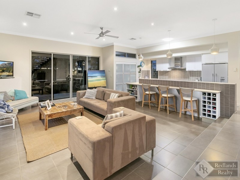 14 Yorston Place, Ormiston QLD 4160