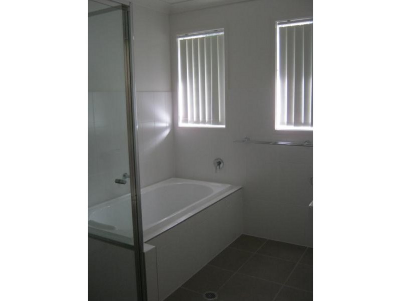 279 Railway Parade, Birkdale QLD 4159