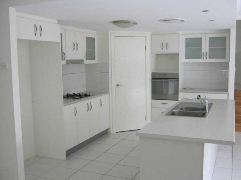 128 Beach Street, Cleveland QLD 4163