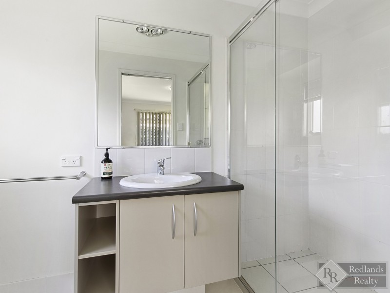 2 Whipbird Circuit, Victoria Point QLD 4165