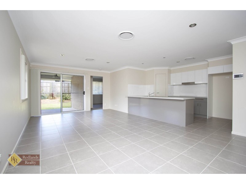 9 Riley Peter Place, Cleveland QLD 4163