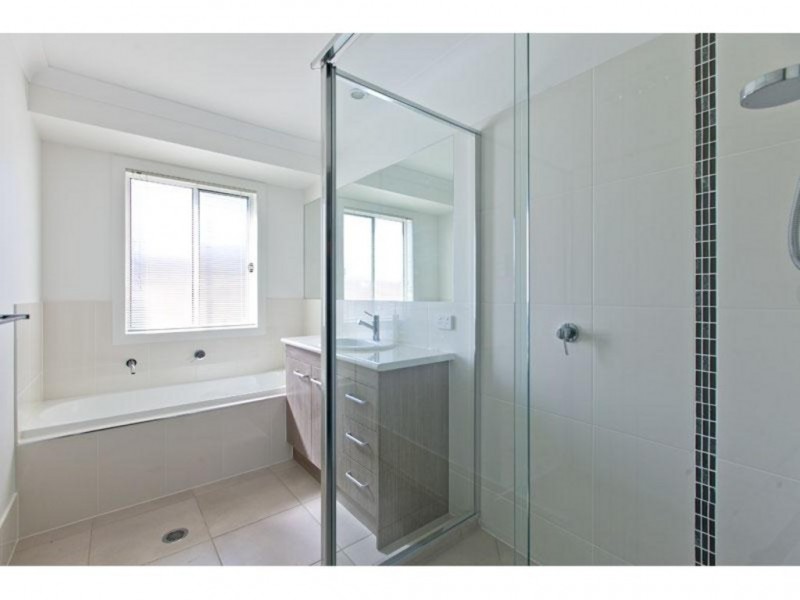 1/31 Riley Peter Place, Cleveland QLD 4163