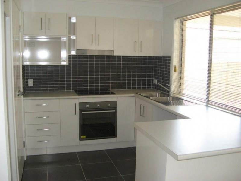 2/31 Riley Peter Place, Cleveland QLD 4163