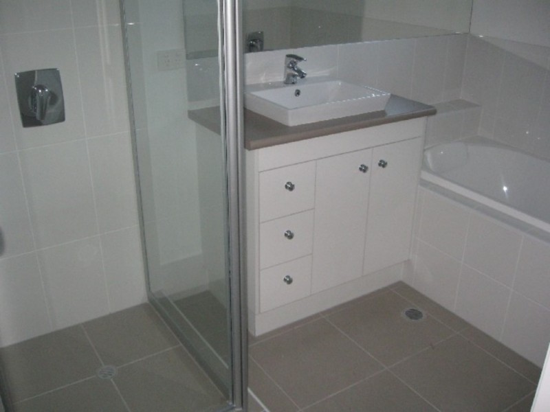 1/124 Beach Street, Cleveland QLD 4163