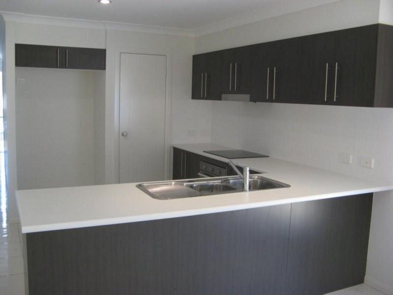 2/40 Riley Peter Place, Cleveland QLD 4163