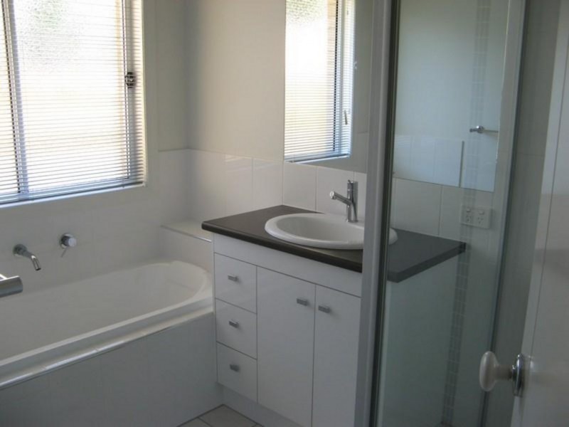 2/40 Riley Peter Place, Cleveland QLD 4163