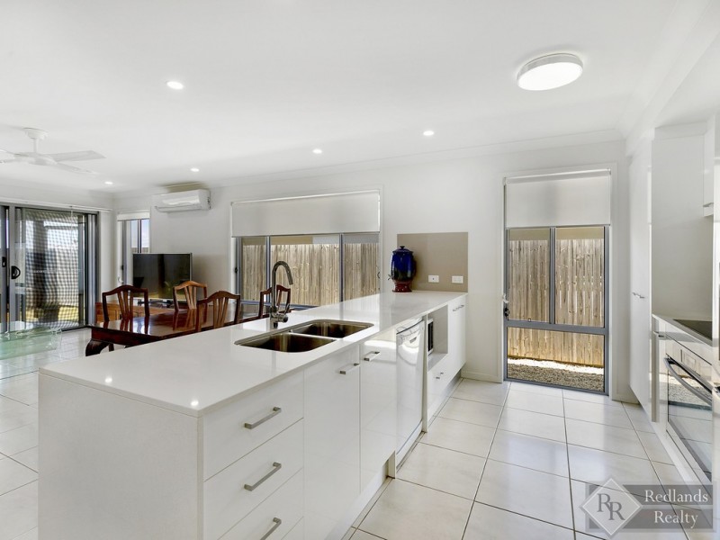 16 East Ridge Street, Thornlands QLD 4164