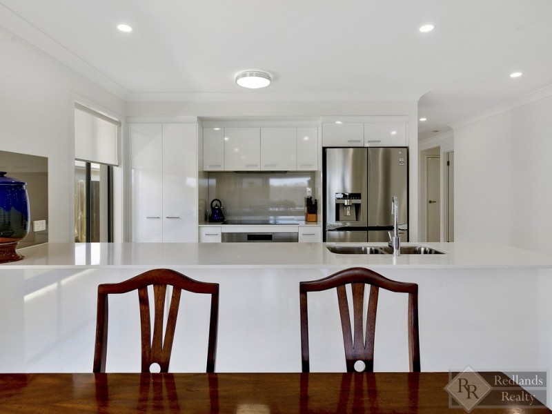 16 East Ridge Street, Thornlands QLD 4164