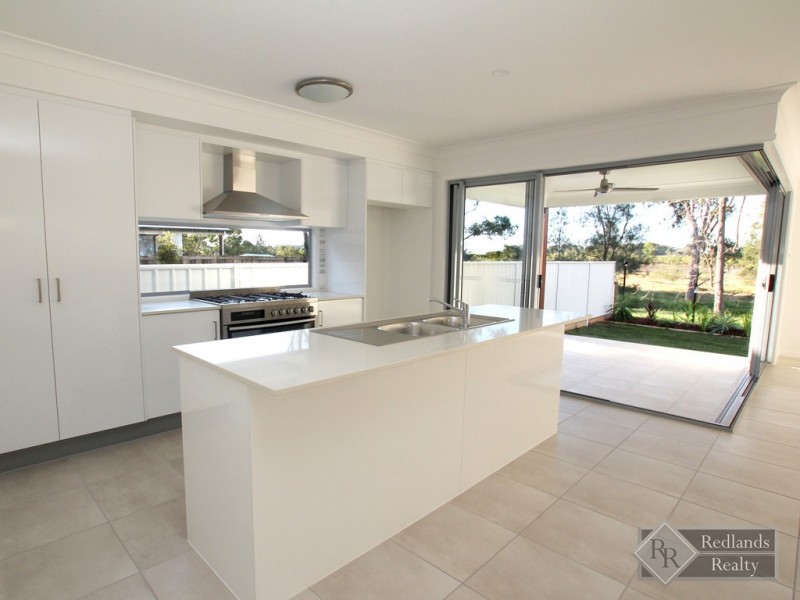 69 Ferry Road, Thorneside QLD 4158