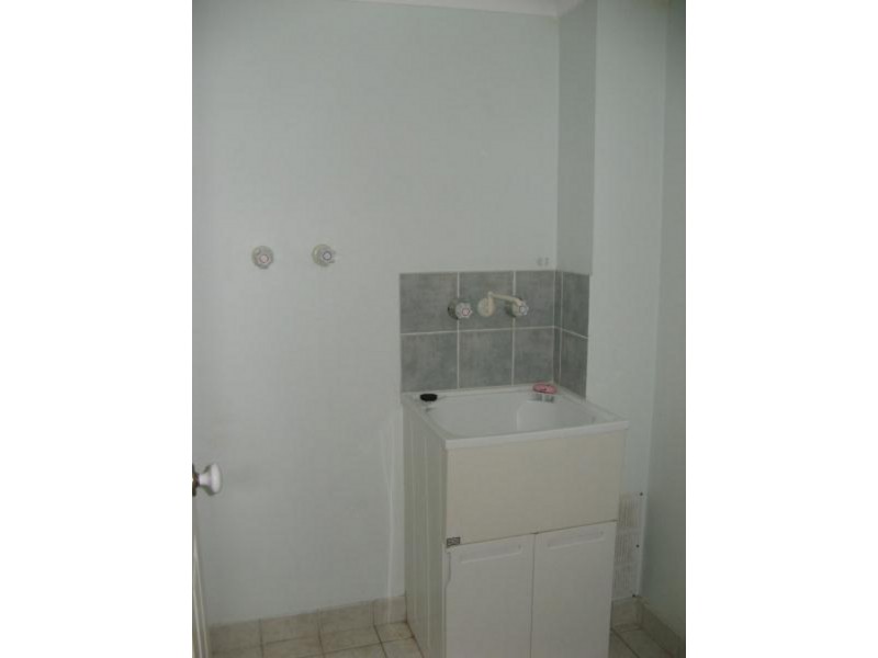 4/299 Main Road, Wellington Point QLD 4160