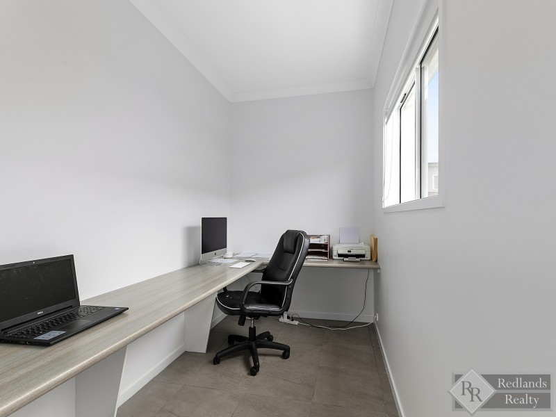 24 Sandalwood Street, Thornlands QLD 4164