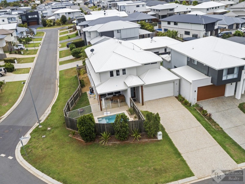 24 Sandalwood Street, Thornlands QLD 4164