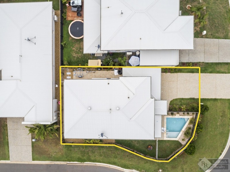 24 Sandalwood Street, Thornlands QLD 4164