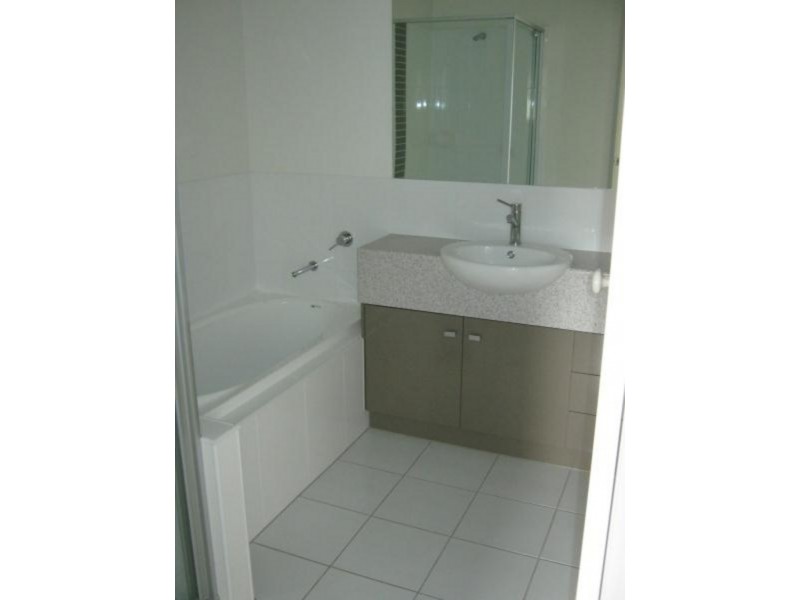 4/3 Edith Street, Wellington Point QLD 4160