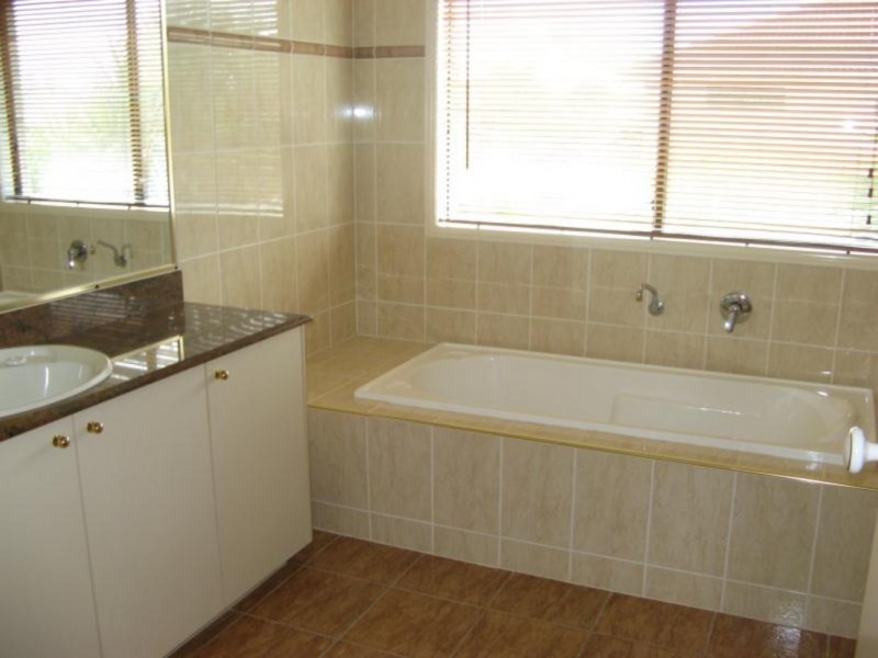 25 Thornlands Road, Thornlands QLD 4164