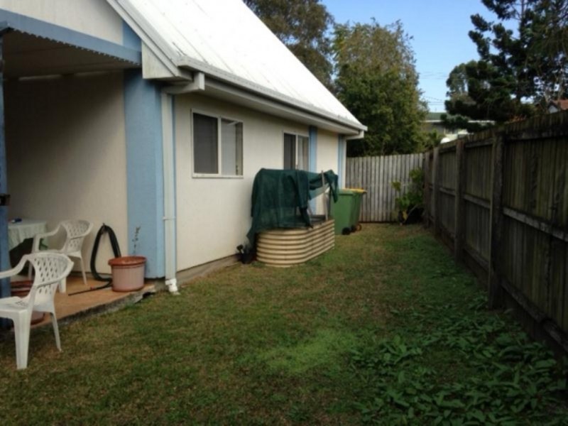 2/21 Victor Street, Birkdale QLD 4159