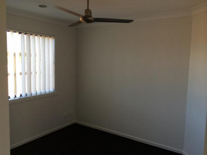 2/8 Sandalwood Street, Thornlands QLD 4164