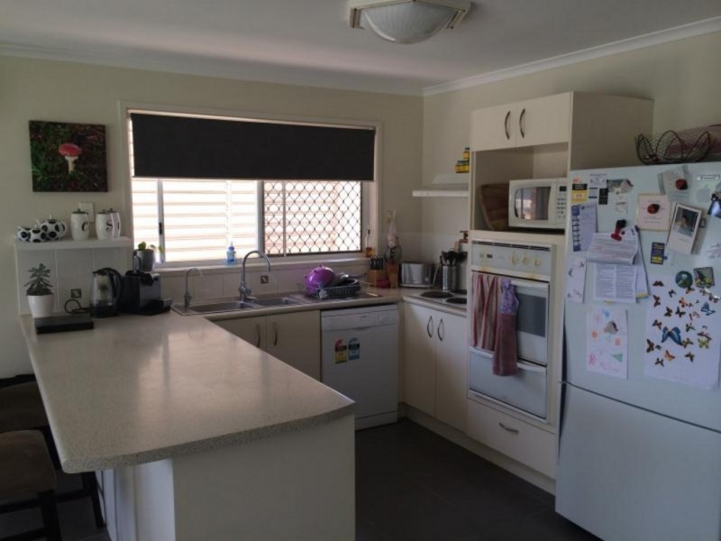 18 Cherry St, Wellington Point QLD 4160