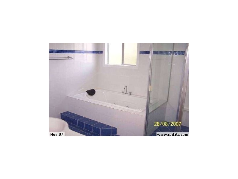 11 Bayview Street, Wellington Point QLD 4160