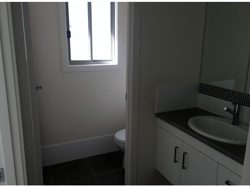 13 Dart Street, Redland Bay QLD 4165