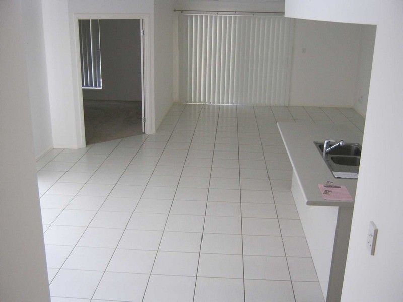 128 Beach Street, Cleveland QLD 4163
