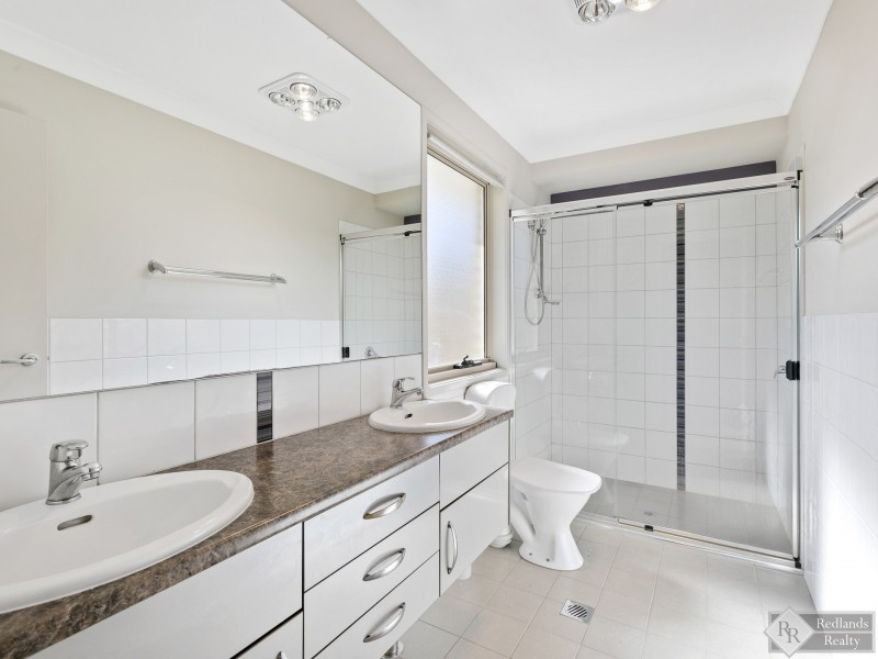 15 Hillcrest Street, Wellington Point QLD 4160