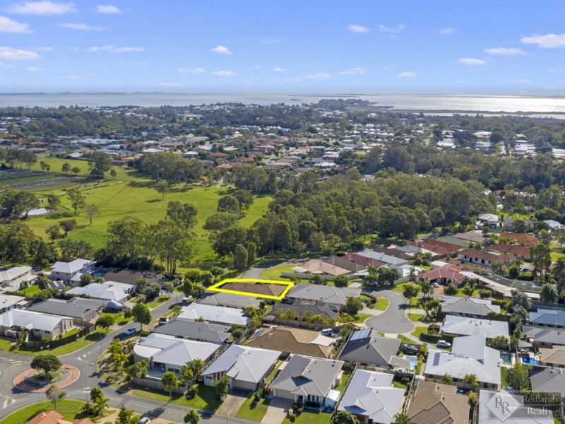 15 Hillcrest Street, Wellington Point QLD 4160